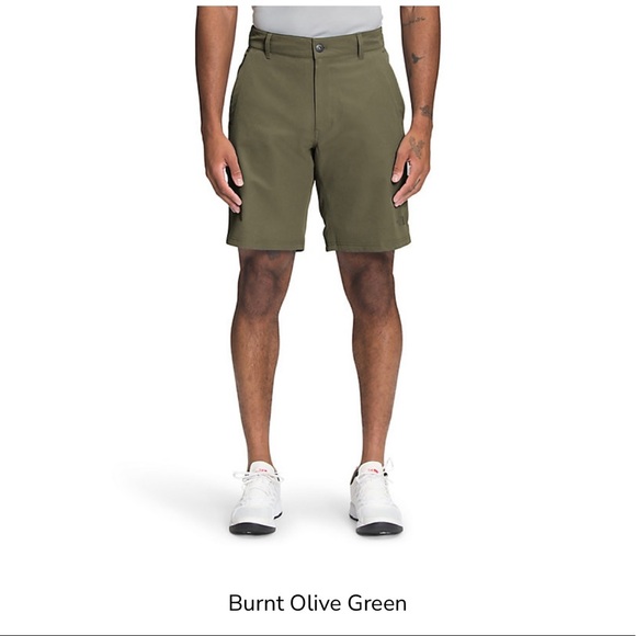 The North Face Cargo Shorts Olive Green - Picture 9 of 9